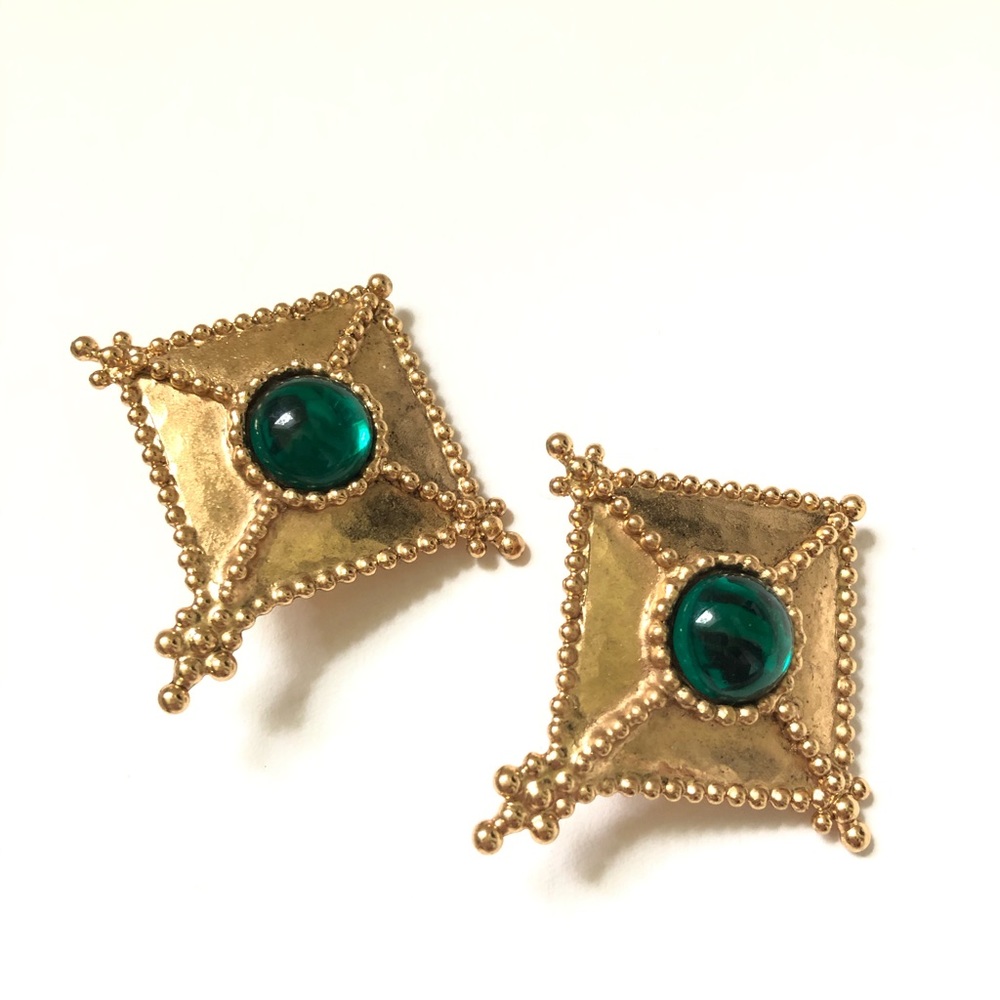 Oscar de la Renta earrings